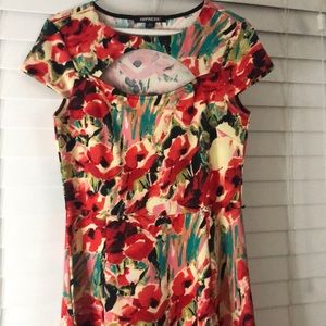 adorable floral dress good condition never worn